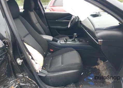 2021 Mazda Cx-30 2.5 S z USA, uszkodzony, nr VIN 3MVDMBAL6MM216396